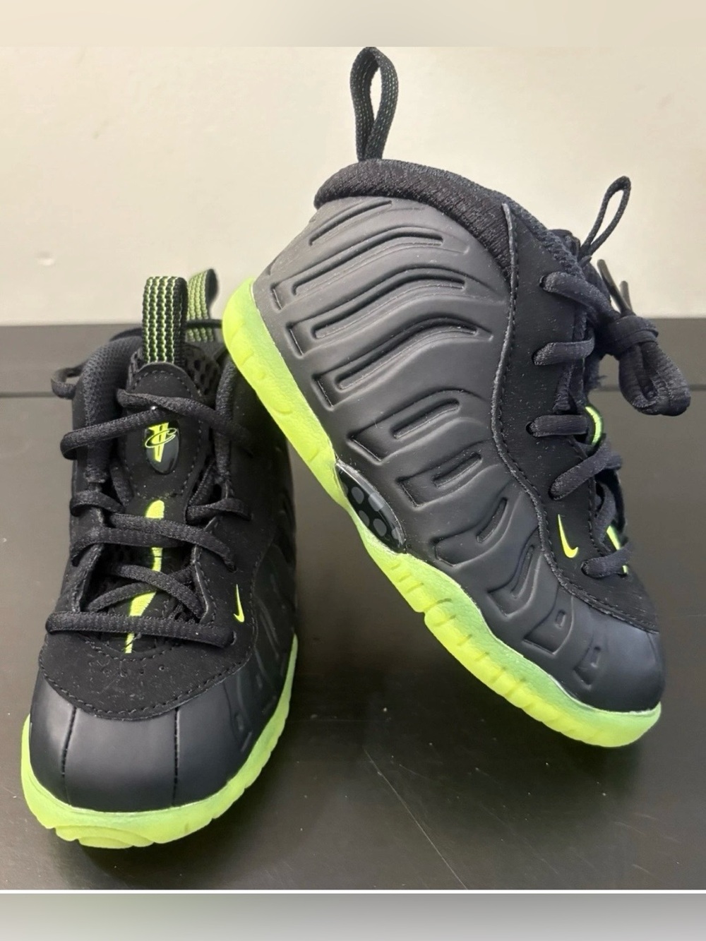 NIKE Little Posite One Sneakers Black Toddler Boys Size 7 Brand New In Box